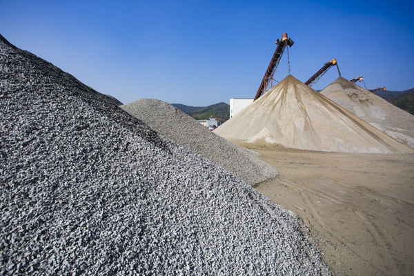 河砂禁采，機(jī)制砂興起，投資制砂設(shè)備，請認(rèn)準(zhǔn)唐山金路