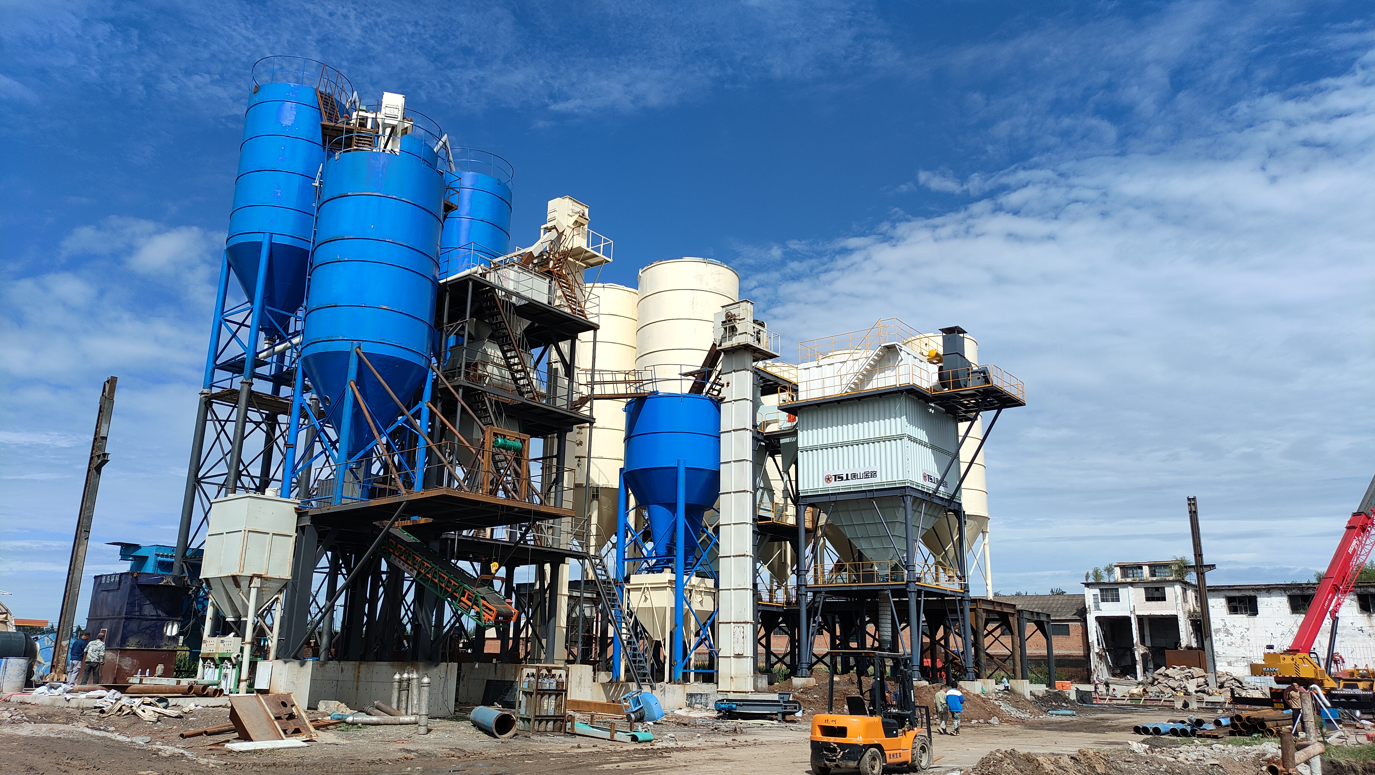 唐山金路制砂樓：智能引領(lǐng)，生產(chǎn)無(wú)憂(yōu)